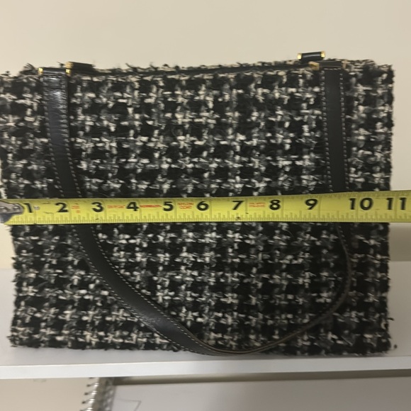 Kate Spade Preppy Black & White Tweed Shoulder Bag - Picture 12 of 13